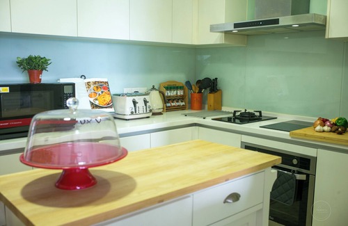 Desa Pandan Appartement | Halal Luxe: 2BR Iconic KL Views w Full Kitchen