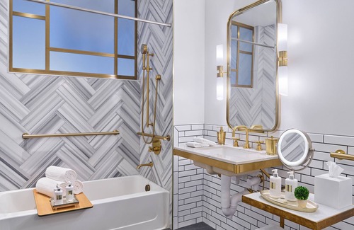 Cherry Creek Hôtel | Halcyon - a hotel in Cherry Creek