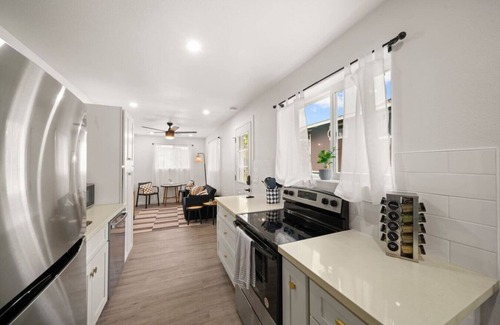 Hilo Maison | Hale Hideaway - 2 bed/1 bath