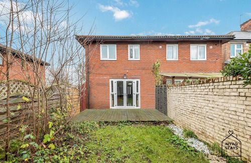 Tottenham Hale Maison | Hale Lodge, Beautiful Family Friendly home in London