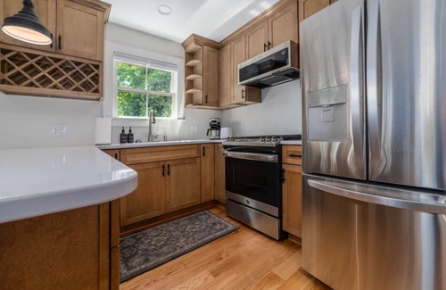Lexington Appartement | Charming downtown Lex cottage, walk to WLU, VMI