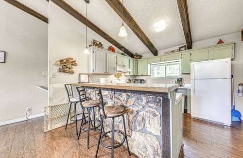 Ruidoso Maison | Half-Mi to Midtown: Family Retreat w/ Mtn Views!