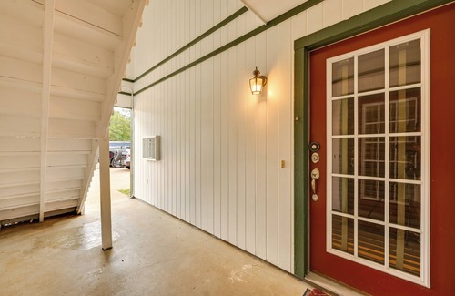 Nacogdoches Appartement | Half-mi to SFA Campus: Lumberjack-ready Retreat