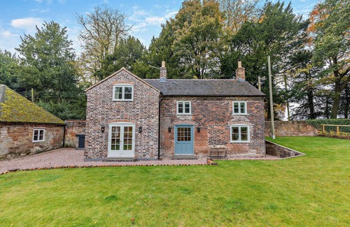 Stone Maison | Hall Cottage - Deux Chambres Maison, Couchages 4