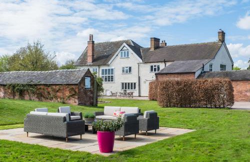 Nantwich Maison | Hall O'Coole