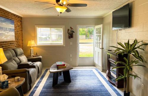 Wilmington Maison | Hall Properties