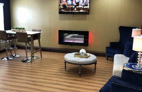 Harvey Hôtel | Halsted Inn and Suites Harvey - Chicago Southland
