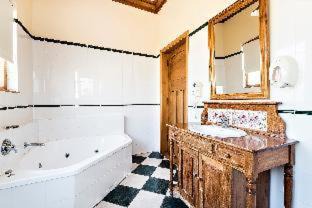 Te Aro Hôtel | Halswell Lodge