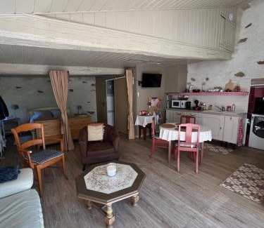 Saint-Germain-lAiguiller Appartement | Halte vendéenne atypique