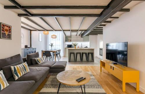 Boucle - Gros Caillou Appartement | Hamac Suites - Suite Herbouville - Quai du Rhône