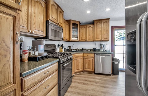 Athol Springs Maison | Hamburg Private House 4 bed 2 bath