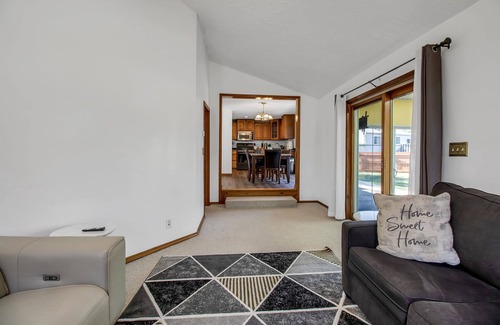 Athol Springs Maison | Hamburg Private House 4 bed 2 bath