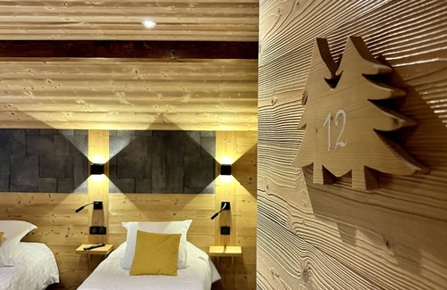 Les Prodains Hôtel | Hameau des Prodains - Hôtel