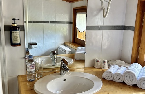 Les Prodains Hôtel | Hameau des Prodains - Hôtel