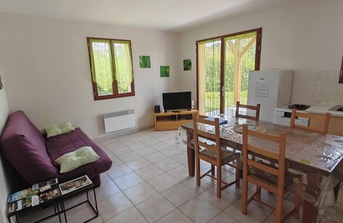Montferrand-du-Perigord Maison | Gite dans un écrin de verdure (No. 1)