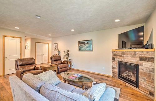 Hammond Maison | Hammond Home 2 Blocks to Marina and Columbia River!