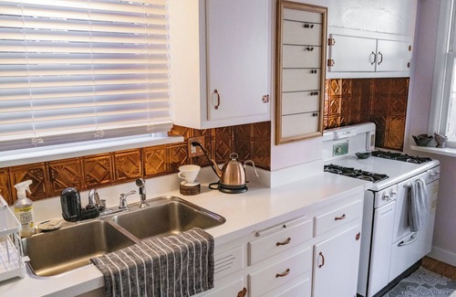 Wilkinsburg Maison | Hamnett Gallery House