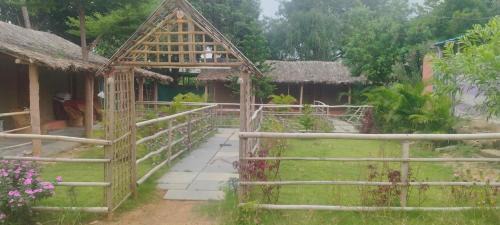 Kharadi Hôtel | Hampi Waterfall Cottages