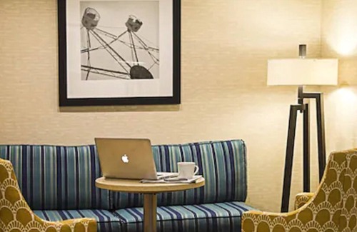Ottawa Division Hôtel | Hampton Inn by Hilton Ottawa Airport, ON, CN