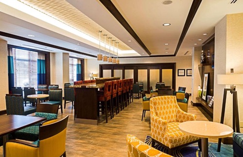 Ottawa Division Hôtel | Hampton Inn by Hilton Ottawa Airport