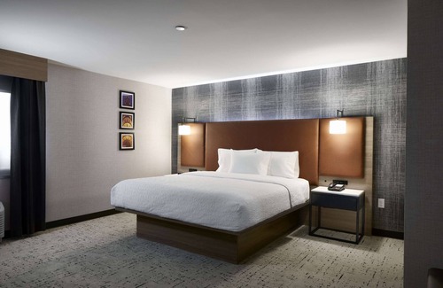 Newark Hôtel | Hampton Inn Newark Airport