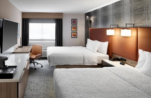 Newark Hôtel | Hampton Inn Newark Airport