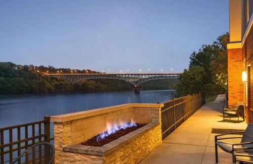 West Homestead Hôtel | Hampton Inn & Suites Pittsburgh Waterfront West Homestead