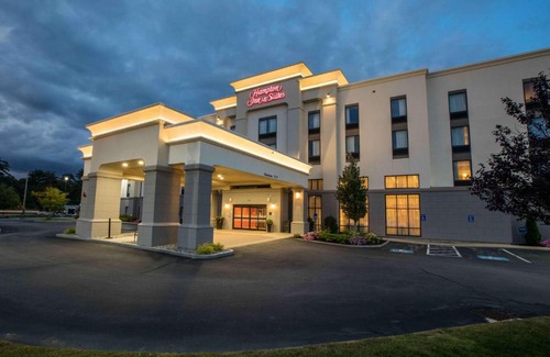 Lochmere Hôtel | Hampton Inn & Suites Tilton