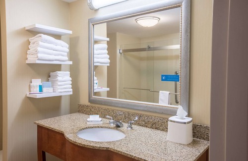 Lochmere Hôtel | Hampton Inn & Suites Tilton