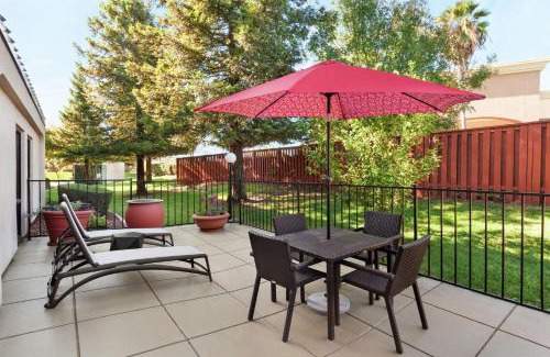 Tracy Hôtel | Hampton Inn Tracy