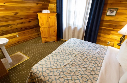 Minden Chalet De Ski | Chalet 2 Chambres, fait à la main, avec bain à remous privé - 1