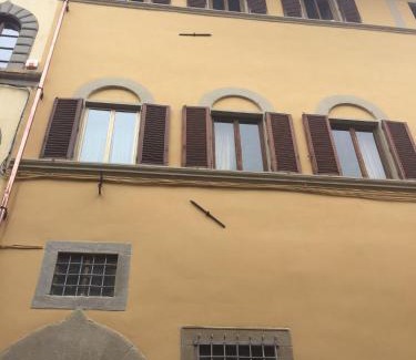 Santo Spirito Appartement | Hand decorated house with court
