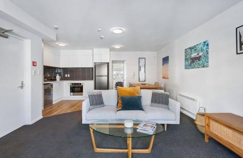 Merivale Appartement | Handy CBD Covered Free Parking Gym 2 Bdrm