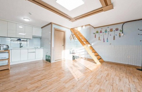 Irun-myeon Maison | Haneulbada Pension