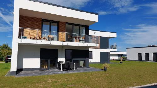 Schwerin Appartement | Hangar 19 Wohnung Seerose 2-3
