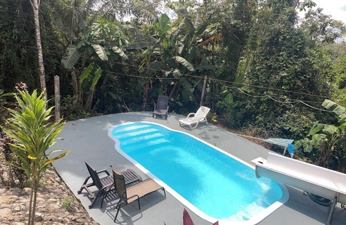 Parrita Maison | HONEYMOON JUNGLE HOME AC + PISCINE + ZIPLINE