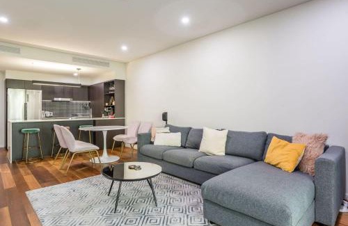 Greenslopes Appartement | Hanlon Park Escape 250m to Stones Corner Village