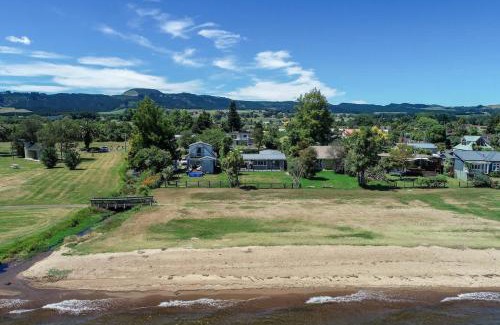 Hannahs Bay Maison | Hannah's Bay Lakefront