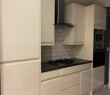 Hobbayne Maison | Hanwell serviced Accommodation