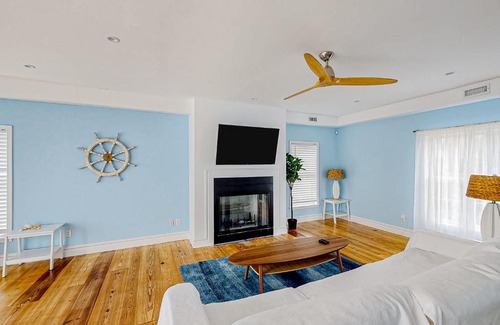 Southold Maison | Happiness Comes in Waves