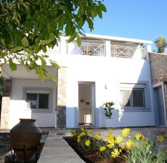 Pella Region Maison | Happinies apartments 1