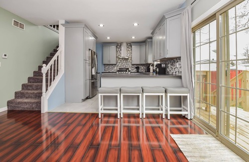 Peoria Heights Maison | Happy at the Heights: 3+BRs/3BA