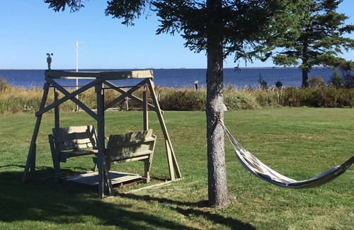 Acadian Coastal Drive Cottage | Happy Beach House