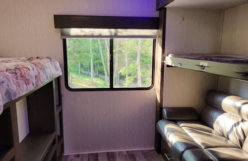 French Creek Maison | Happy Camper