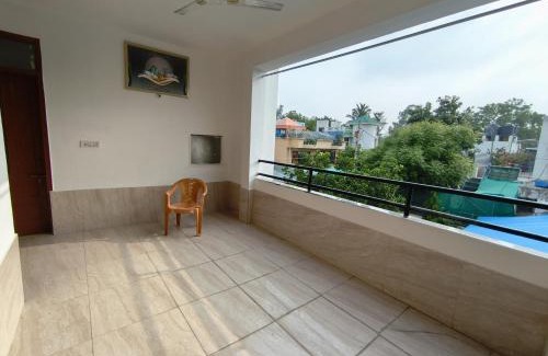 Sainik Farm Maison | Happy Home Stay