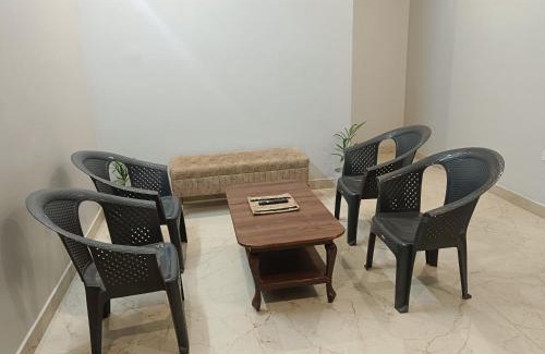 Mahmoorganj Maison | Happy Homes - Entire 2BHK Flat