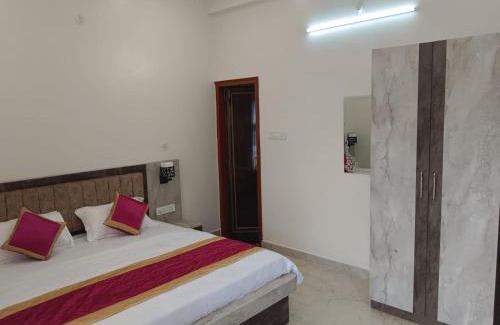 Mahmoorganj Maison | Happy Homes - Entire 2BHK Flat