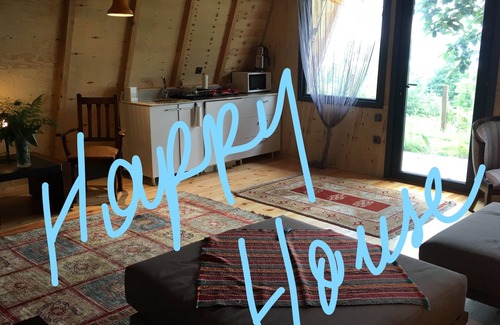 Sapanca Chalet De Ski | Happy House Sapanca 1Göl Manzaralı, Doğanın kucağında. Kuş sesleri ile uyanın.