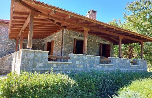 Vitina Maison | Happy trails Guesthouse Vitina