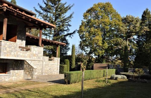 Vitina Maison | Happy trails Guesthouse Vitina